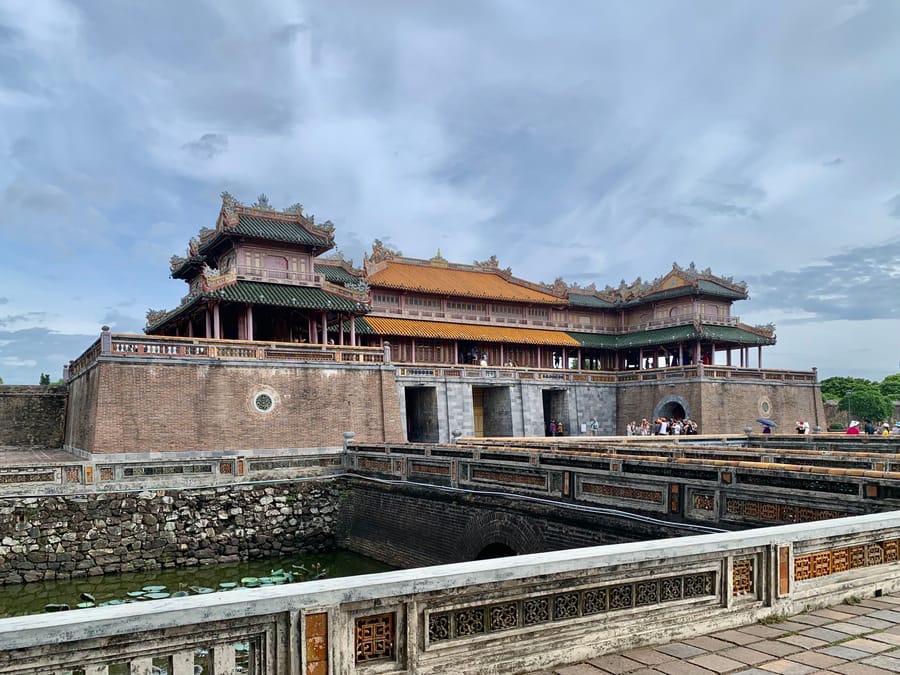 Huế
