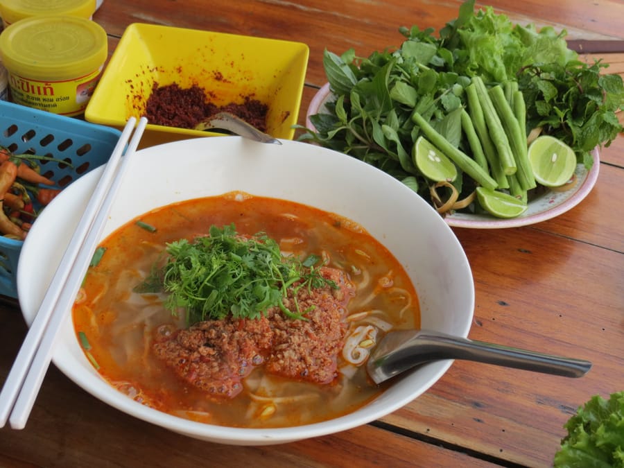 Khao soi Lào
