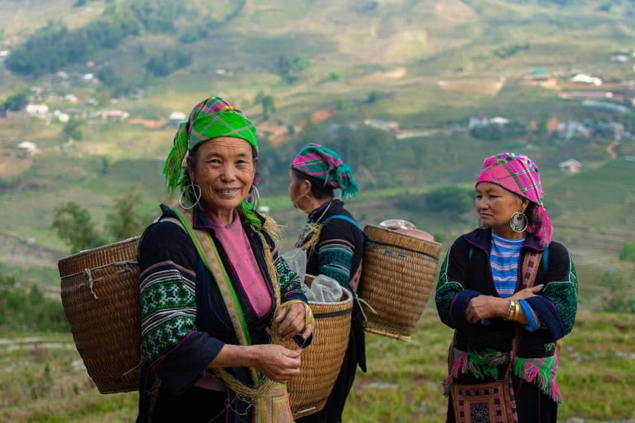 Phụ nữ H'Mông Sa Pa